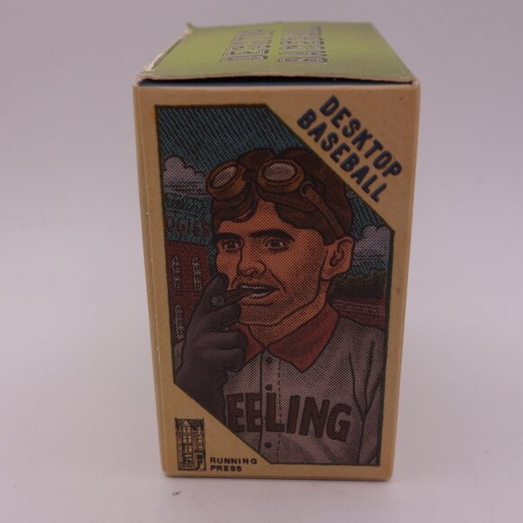 Desktop Baseball ISBN 978-0-7624-5213-2 - Picture 6 of 15